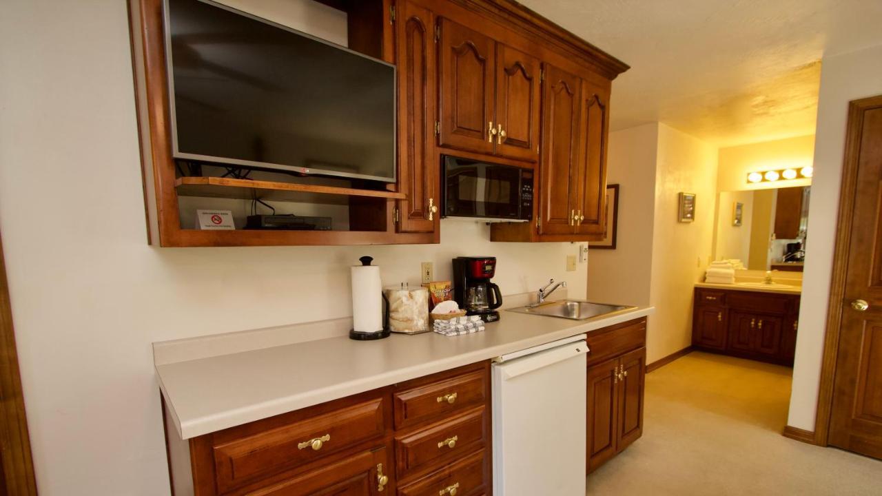 Baileys Harbor Yacht Club Resort Екстер'єр фото